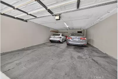 6420 Hazeltine Avenue #9, Van Nuys, CA 91401 - Photo 32