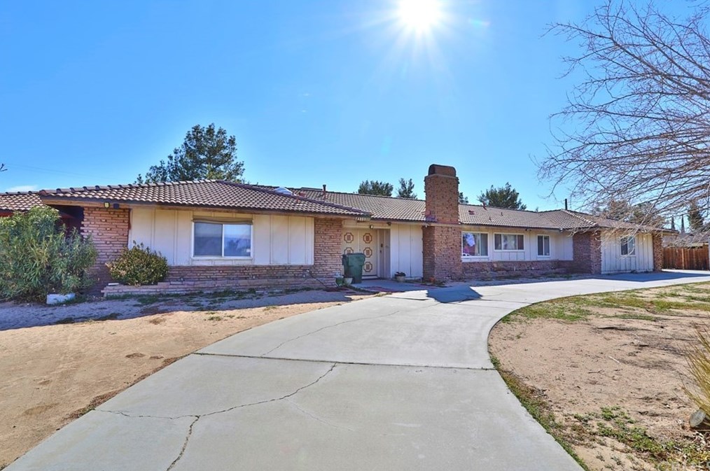 14883 Pamlico Rd, Apple Valley, CA 92307-5231
