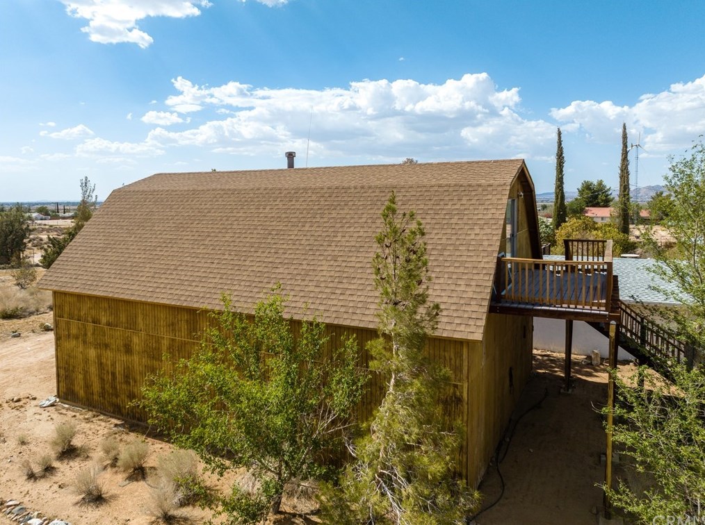 11085 Chipmunk Rd, Apple Valley, CA 92308