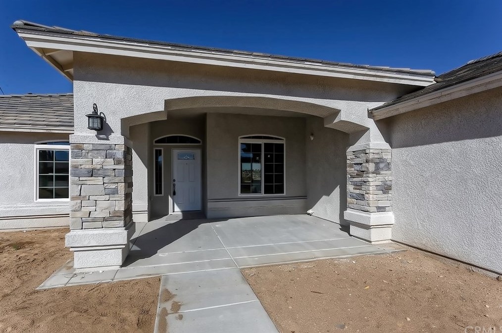 14569 Walnut St, Hesperia, CA 92345-3310