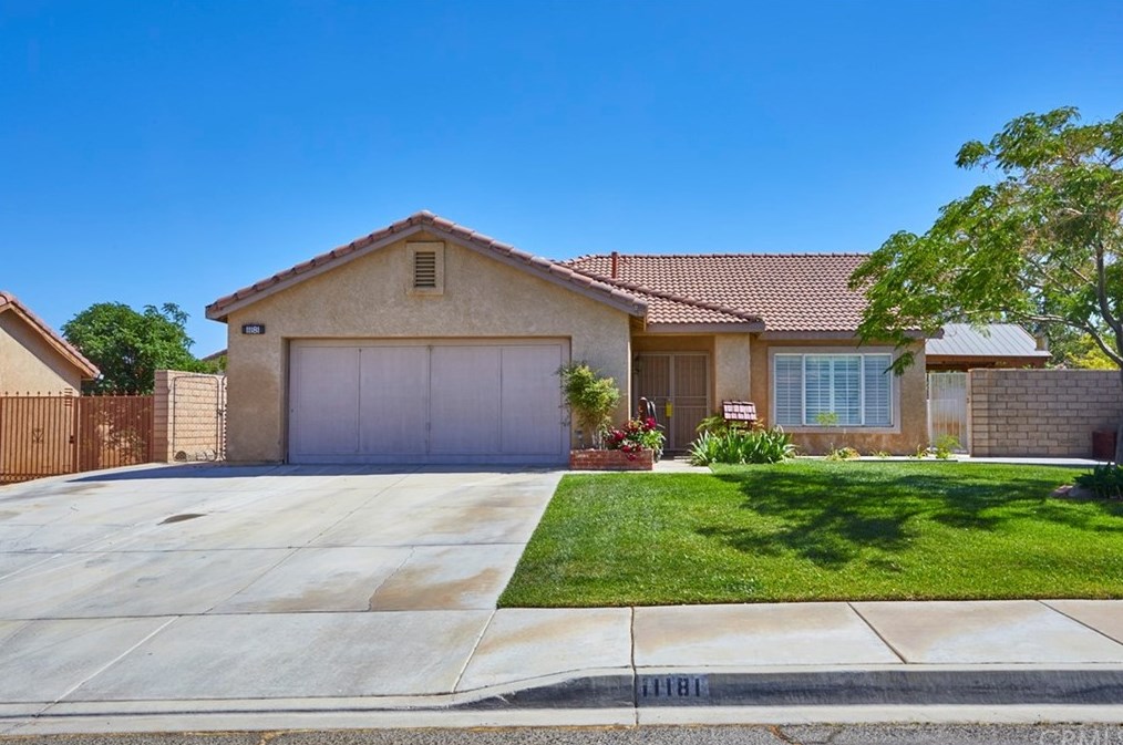 11181 Westbrook Dr, El Mirage, CA 92301-4027