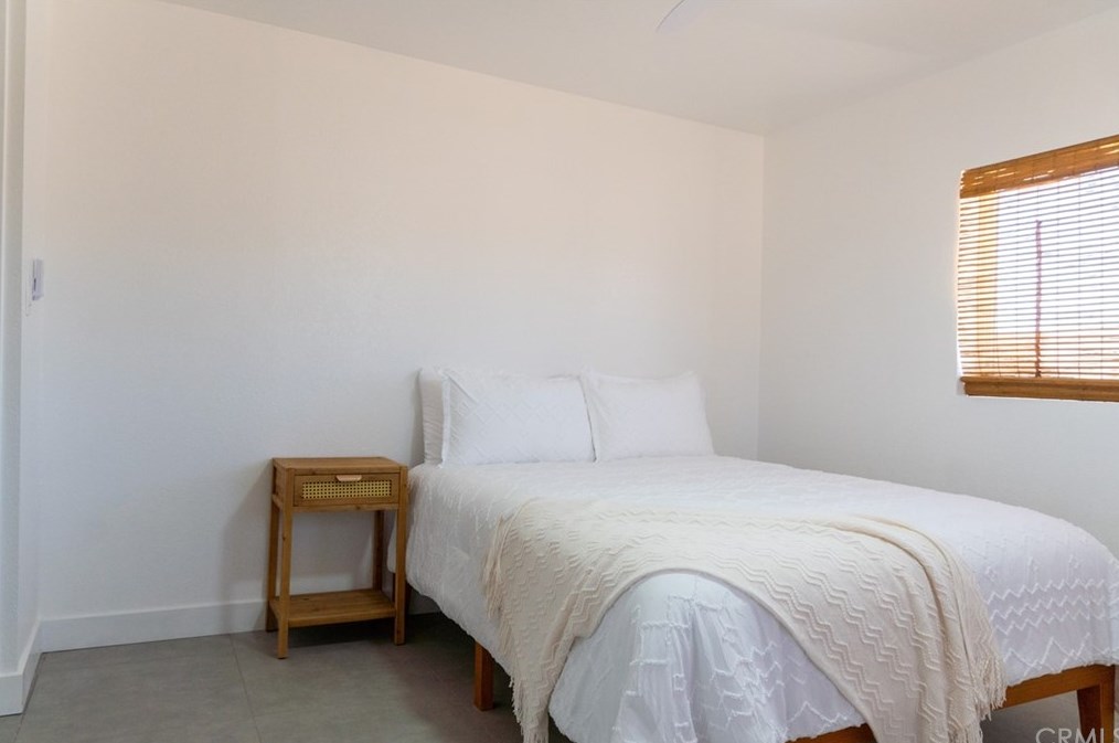 60521 Lorraine Ave, Yucca Valley CA  92285-3275 exterior