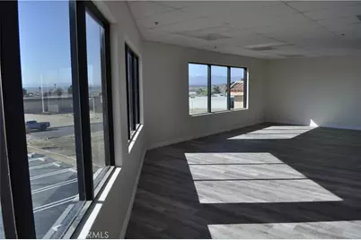 18270 Siskiyou Road #2, Apple Valley, CA 92307 - Photo 2