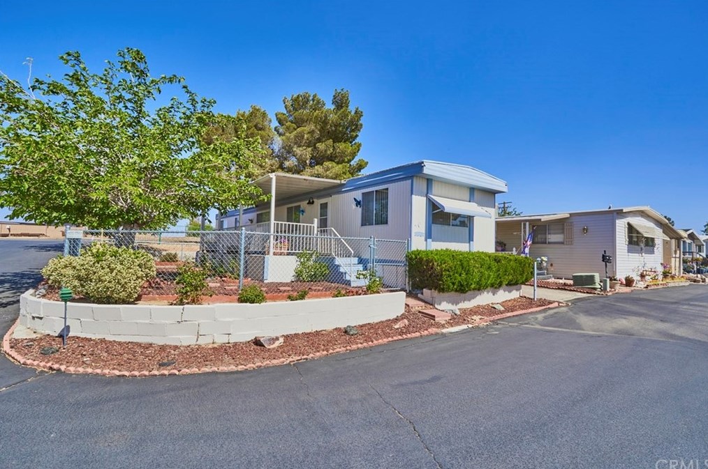 11414 Serra Rd #40, Apple Valley, CA 92308