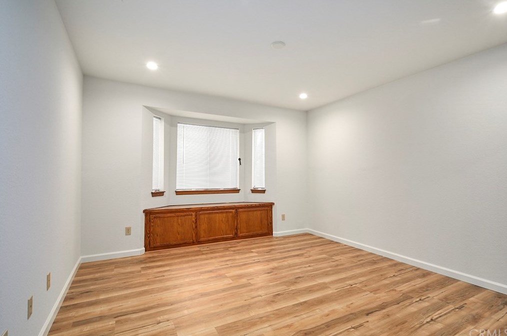8356 Hickory Ave, Hesperia CA  92345-3818 exterior