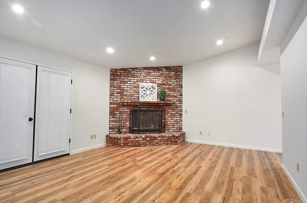 8356 Hickory Ave, Hesperia CA  92345-3818 exterior