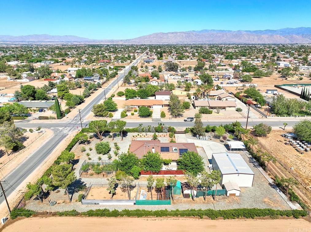 8356 Hickory Ave, Hesperia CA  92345-3818 exterior