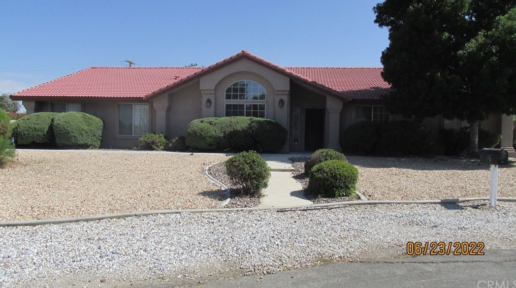 14575 Mandan Ln, Apple Valley, CA 92307-5147