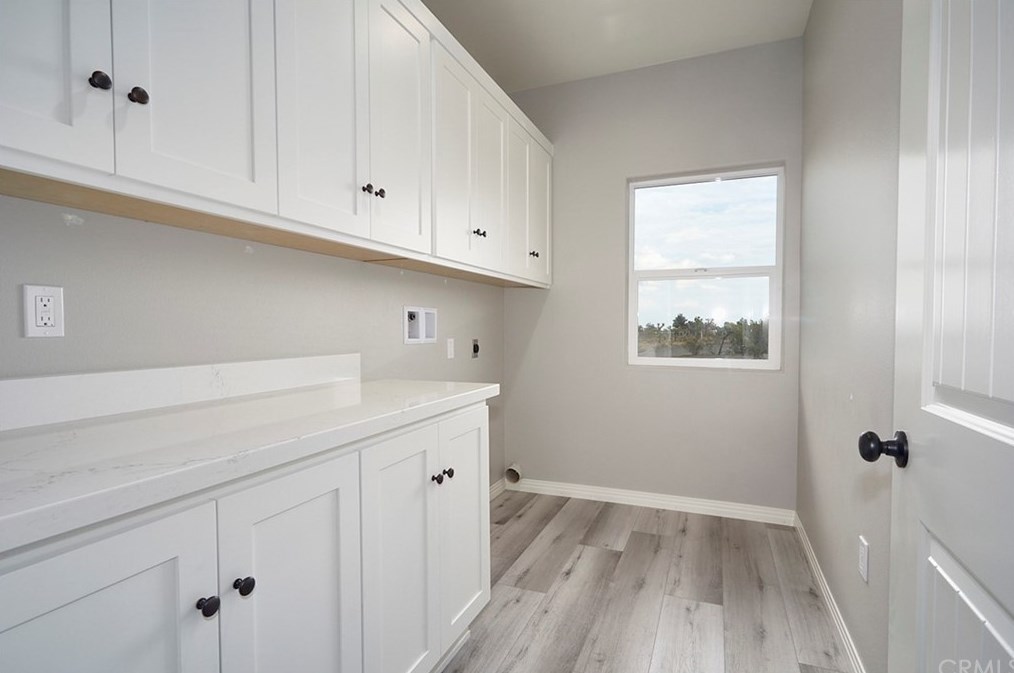 3790 Aragon Rd, Phelan CA  92371 exterior