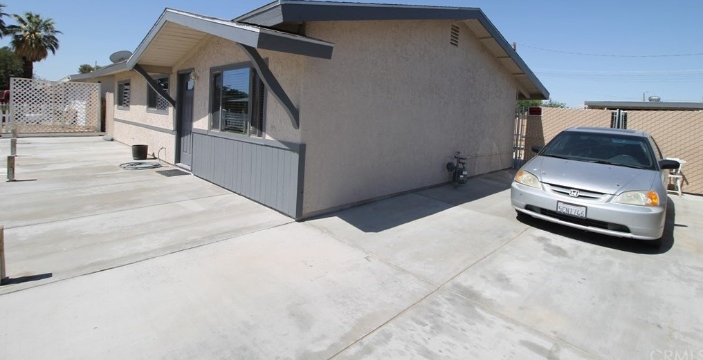 35266 Maple St, Barstow, CA 92311-3343