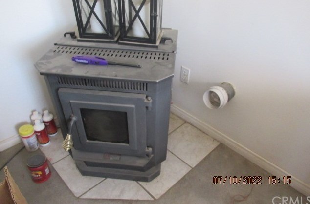 31675 Chrysolite Ave, Lucerne Valley CA  92356-9105 exterior