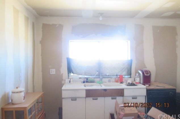 31675 Chrysolite Ave, Lucerne Valley CA  92356-9105 exterior