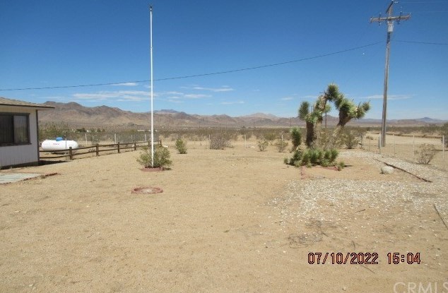 31675 Chrysolite Ave, Lucerne Valley CA  92356-9105 exterior