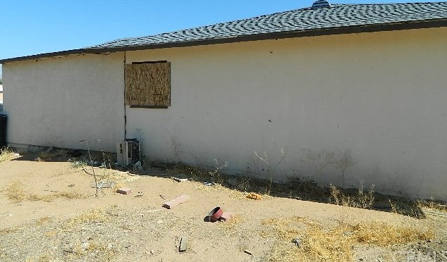 11607 4th Ave, Hesperia, CA 92345-2041