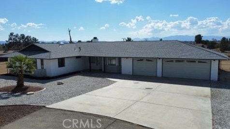 15140 Nokomis Ln, Apple Valley, CA 92307-4872