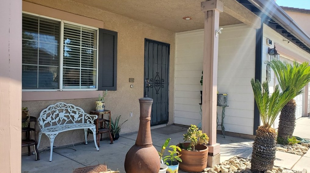 15540 Skylark Ave, Fontana, CA 92336-5206