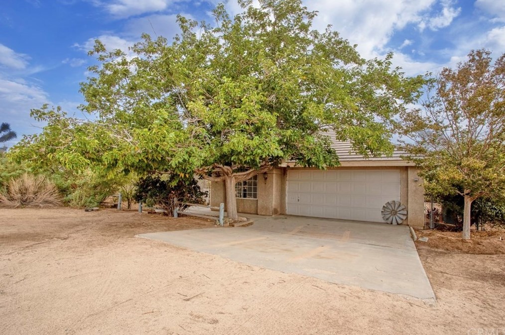 6414 Nielson Rd, Phelan, CA