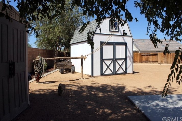 13206 Perignon Pl, Apple Valley CA  92308-5874 exterior