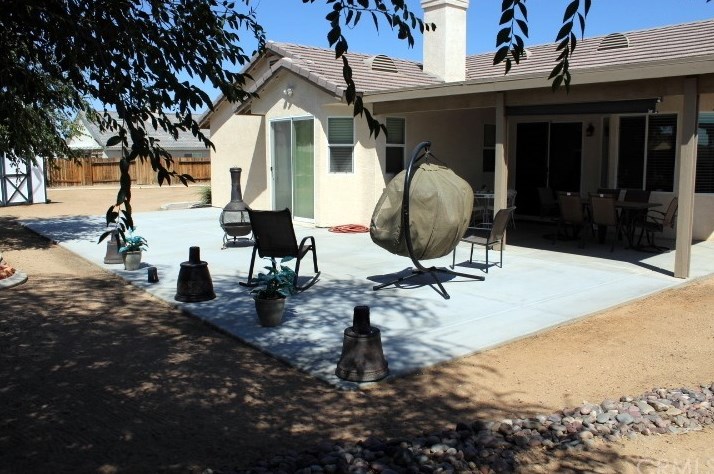 13206 Perignon Pl, Apple Valley CA  92308-5874 exterior