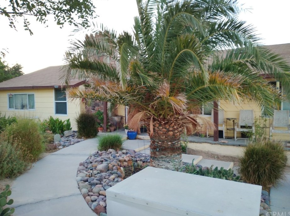 203 Fredricks St, Barstow, CA 92311-2789