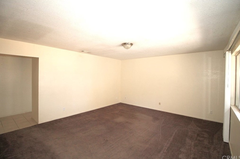 751 Higgins Rd, Barstow, CA 92311-5684