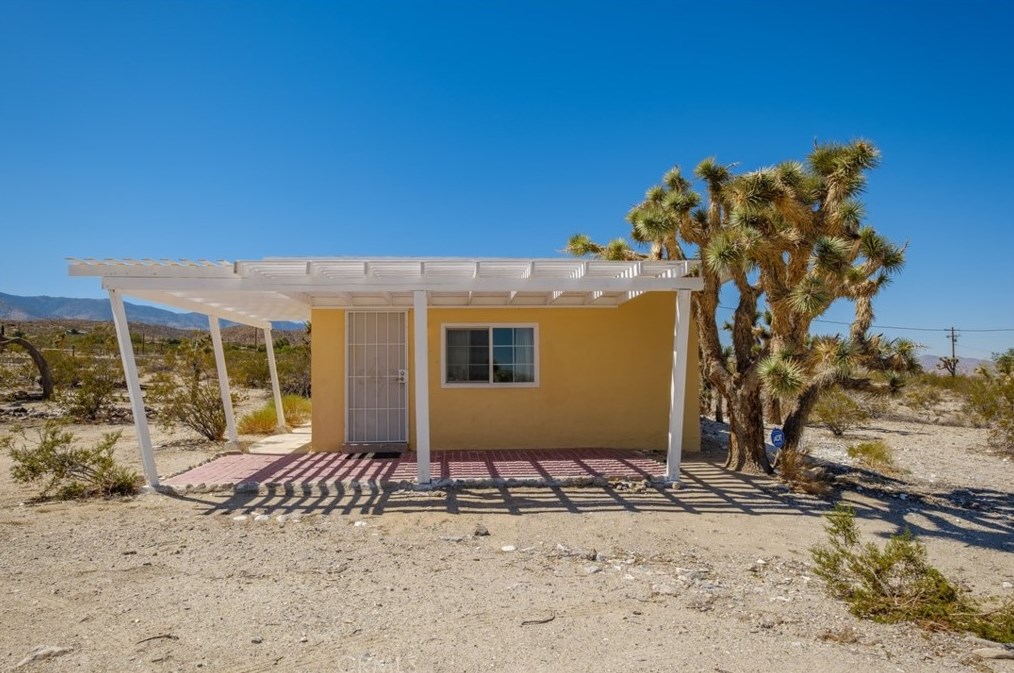 35959 Richard St, Lucerne Valley, CA 92356-7154