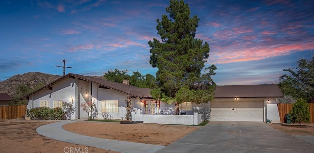 20310 Tonawanda Rd, Apple Valley, CA 92307-5732