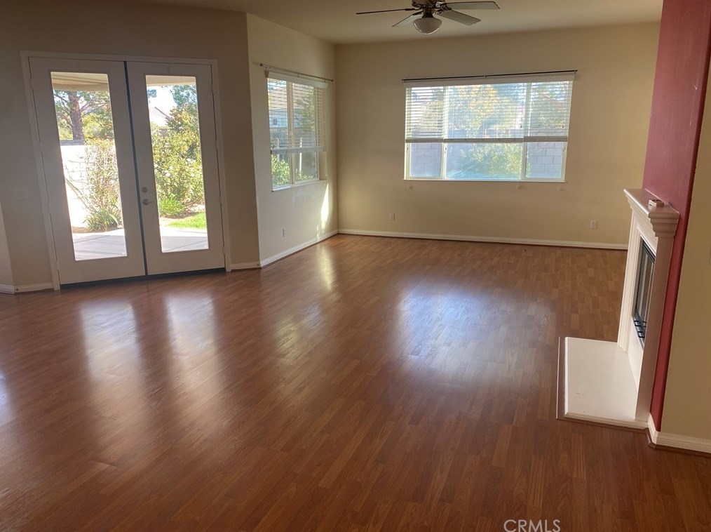 19314 Galloping Hill Rd, Apple Valley, CA 92308-3613