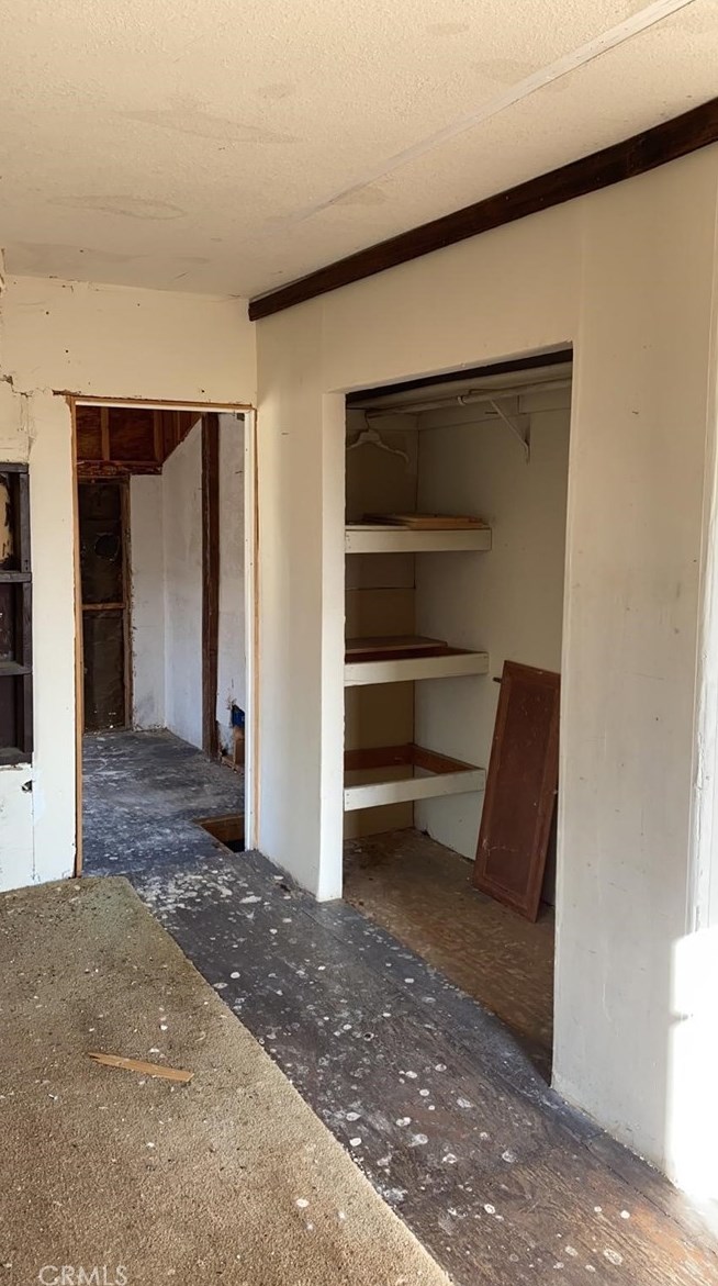 8255 Custer Ave, Lucerne Valley CA  92356-7252 exterior