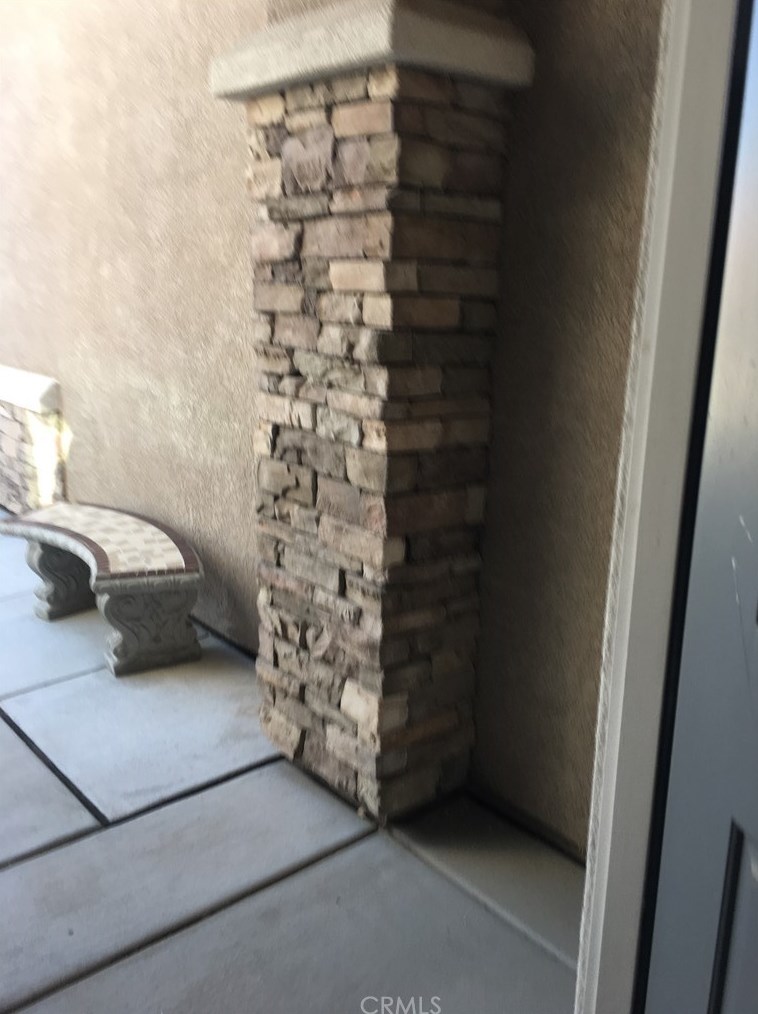 19475 Lynbrook Rd, Apple Valley, CA 92308-3342