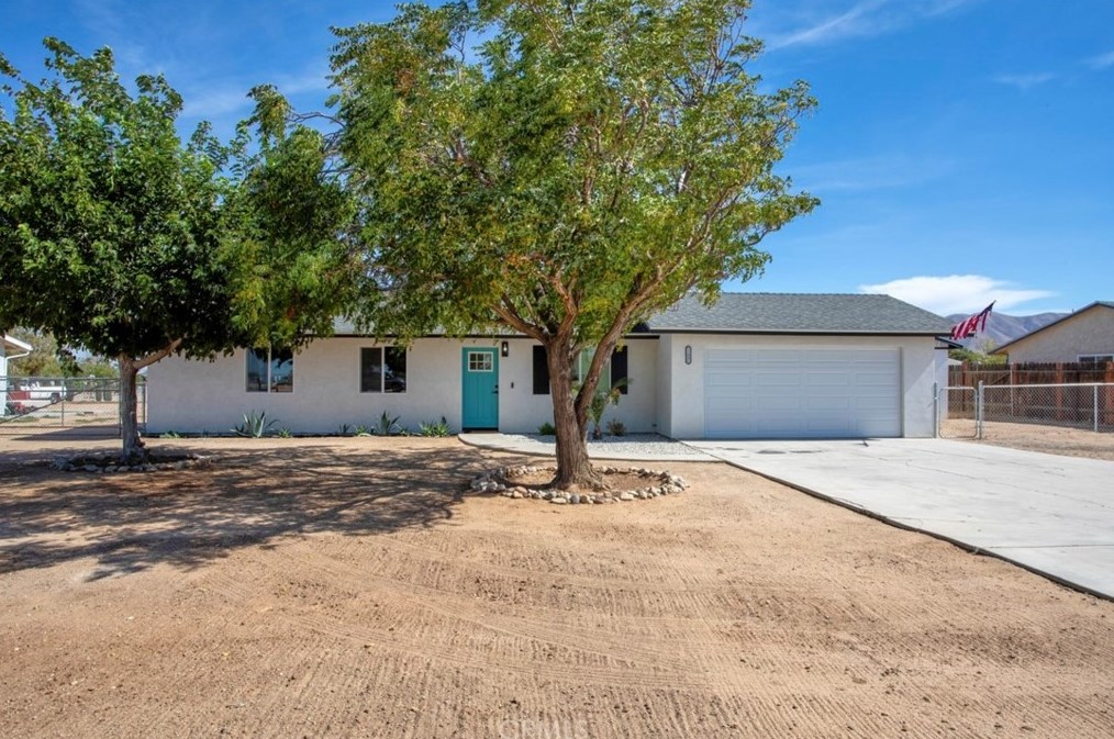 11081 Caribou Ave, Apple Valley, CA 92308-7866