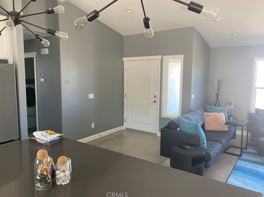25885 Horizon St, Apple Valley, CA 92308-0439