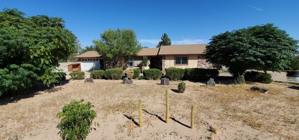 31224 Pawnee St, Lucerne Valley, CA 92356-8412