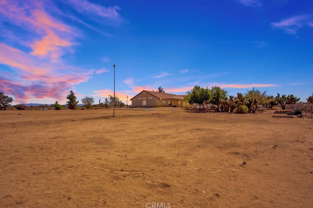10450 Nevada Rd, Phelan, CA