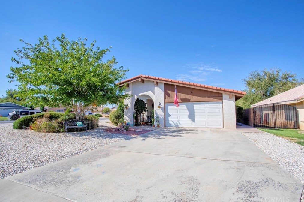 12542 Spring Valley, Victorville, CA 92395