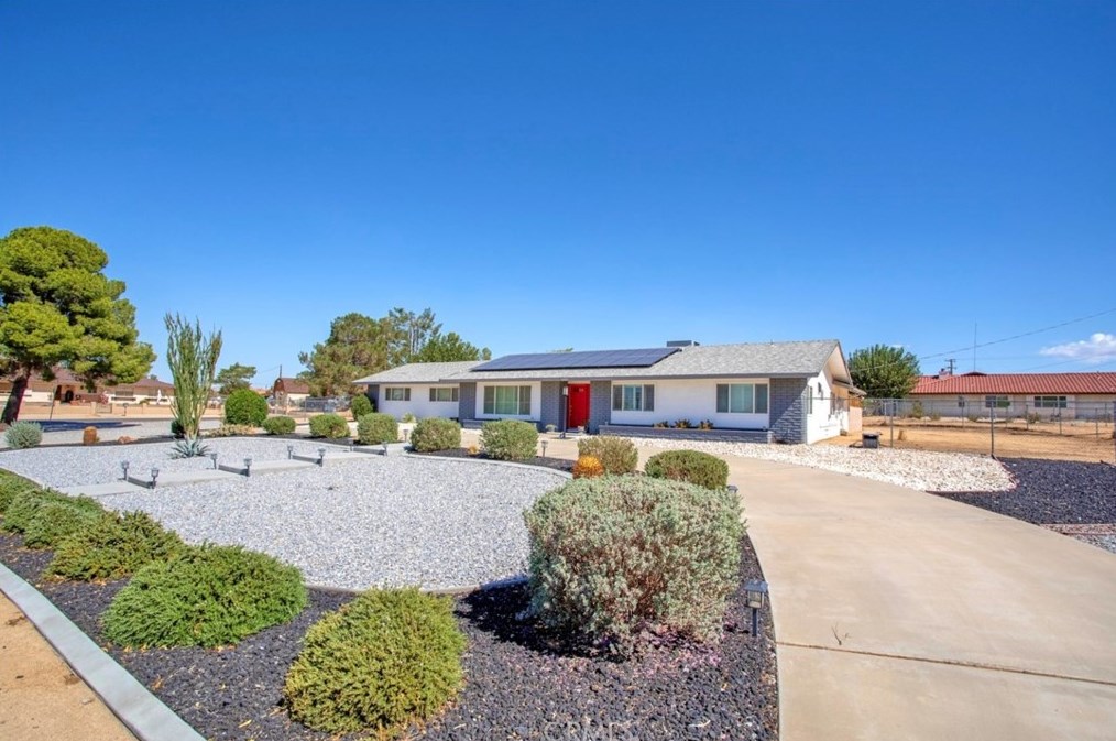 14745 Keota Rd, Apple Valley, CA 92307-5160