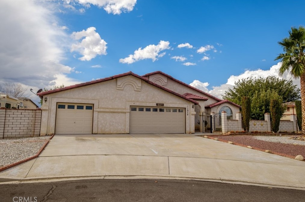 11672 Sandia Pl, Apple Valley, CA 92308-7775