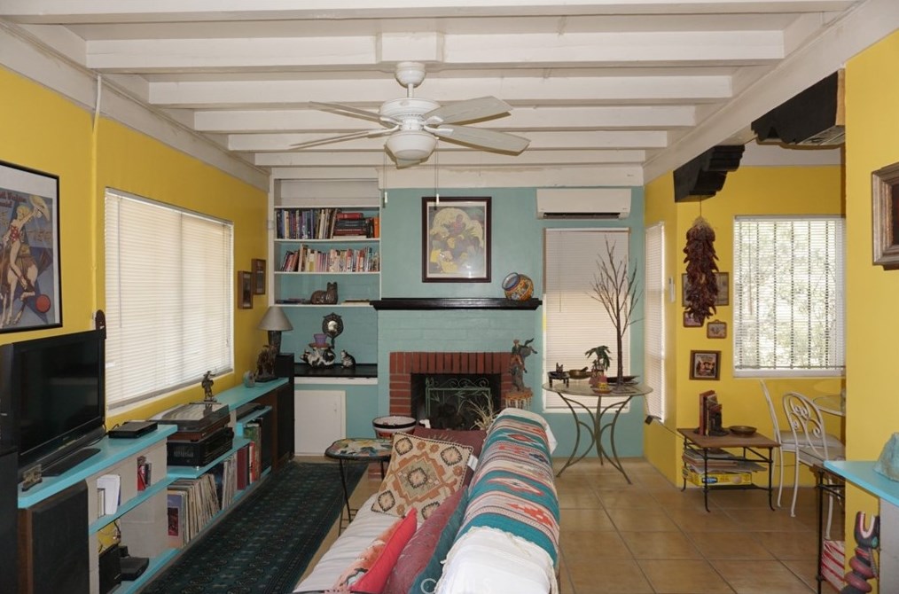136 Virginia Way, Barstow, CA 92311-3842