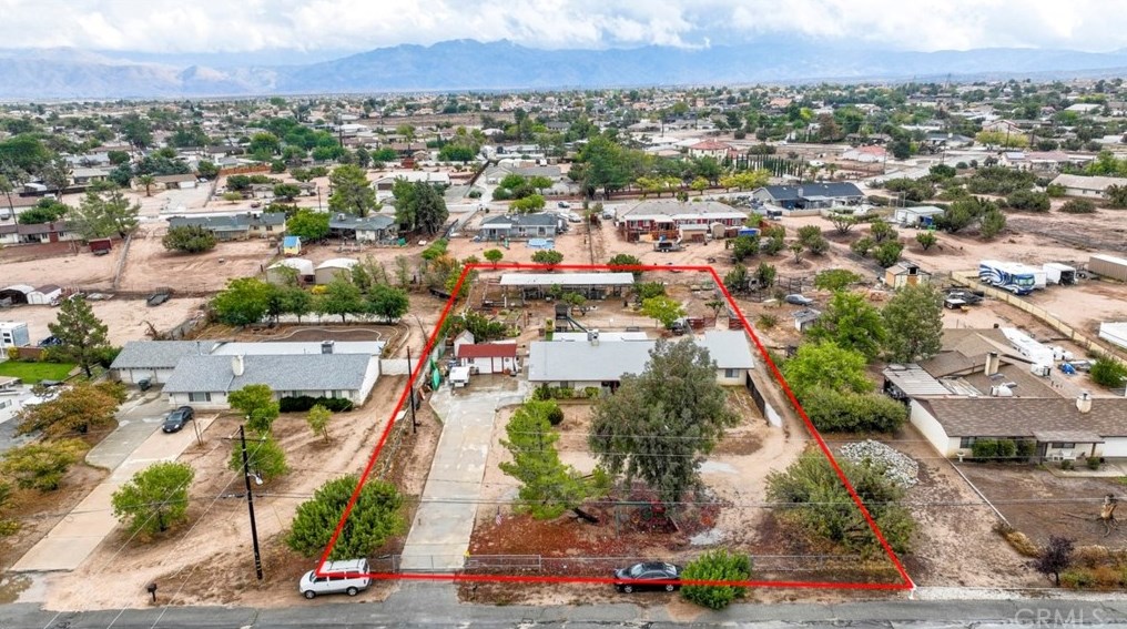 7461 Oakwood Ave, Hesperia CA  92345-4145 exterior