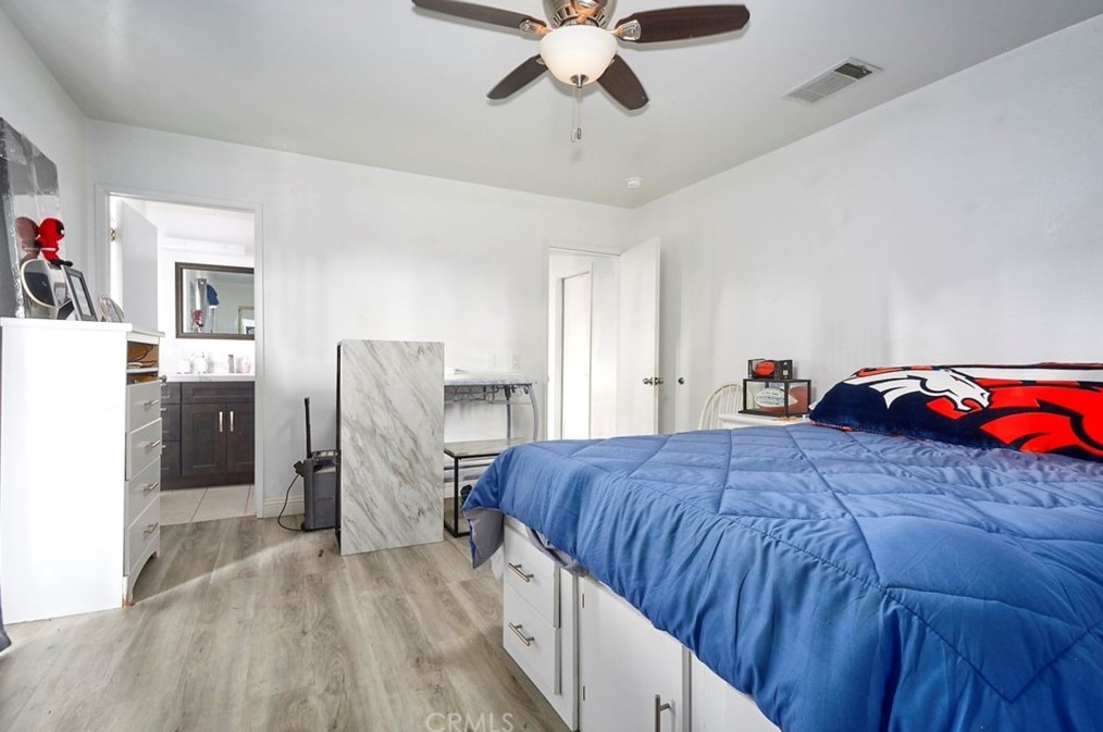 7461 Oakwood Ave, Hesperia CA  92345-4145 exterior