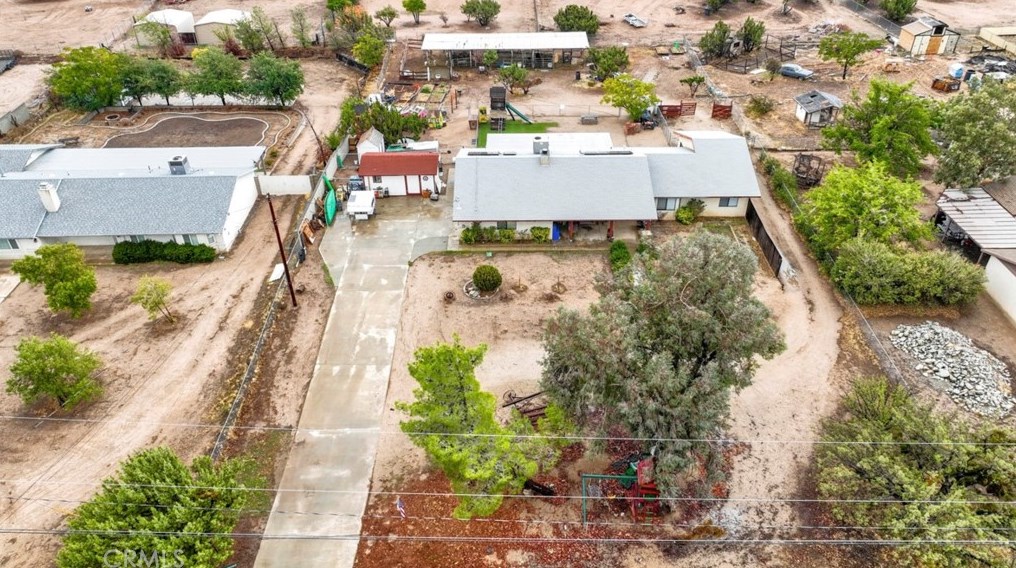 7461 Oakwood Ave, Hesperia CA  92345-4145 exterior