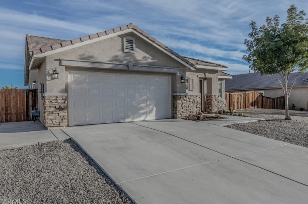 10976 Remington St, El Mirage, CA 92301