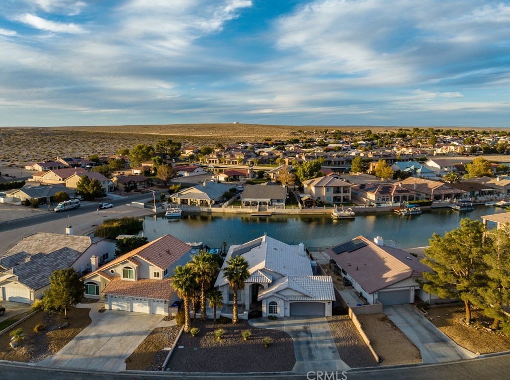 14388 Ironsides Ln, Helendale, CA 92342