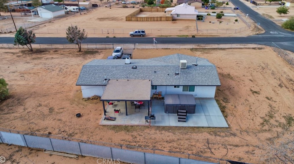 14731 Pawnee Rd, Apple Valley CA  92307-4028 exterior