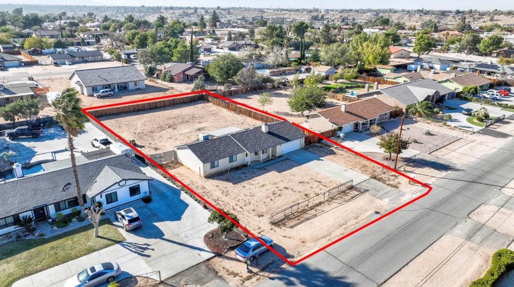 8292 Langdon Ave, Hesperia, CA 92345-7121