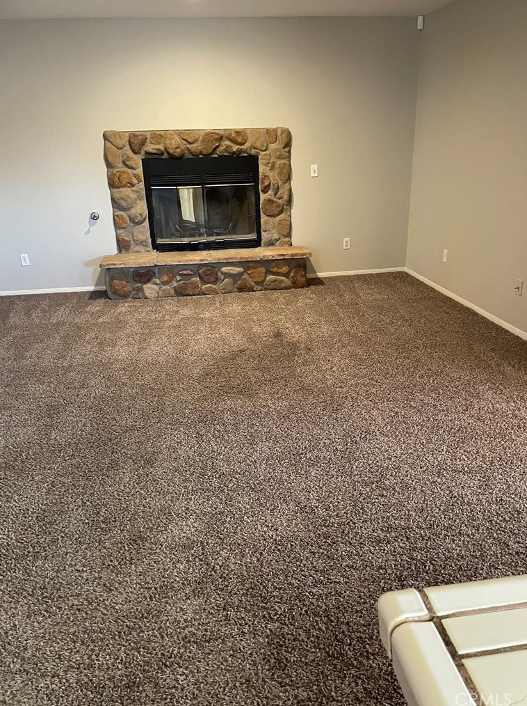 14352 Kiowa Rd, Apple Valley, CA 92307-3926
