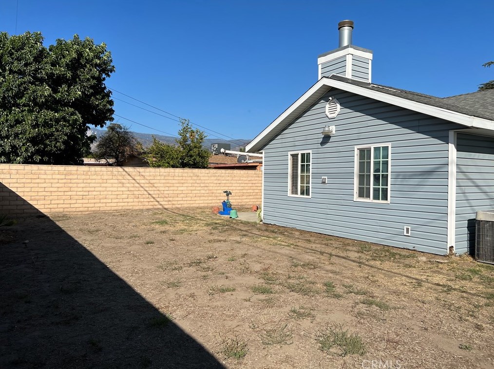 7112 Newbury Ave, San Bernardino, CA 92404