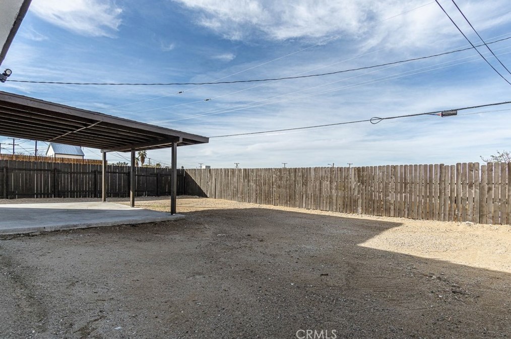 1701 Paloma St, Barstow CA  92311-5616 exterior