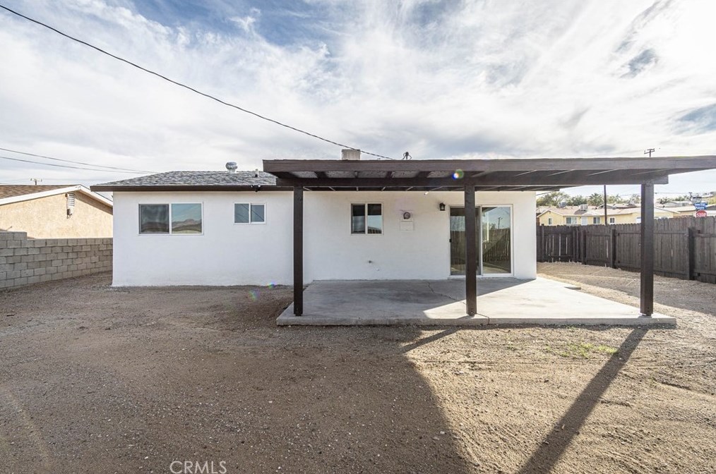 1701 Paloma St, Barstow CA  92311-5616 exterior