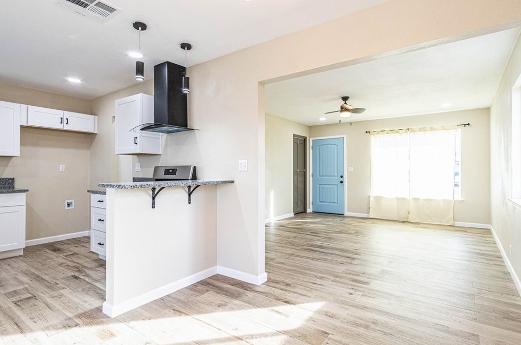 1701 Paloma St, Barstow CA  92311-5616 exterior